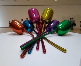 Tulips, a sculpture by Jeff Koons